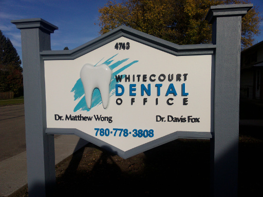 Whitecourt Dental Office Sign
